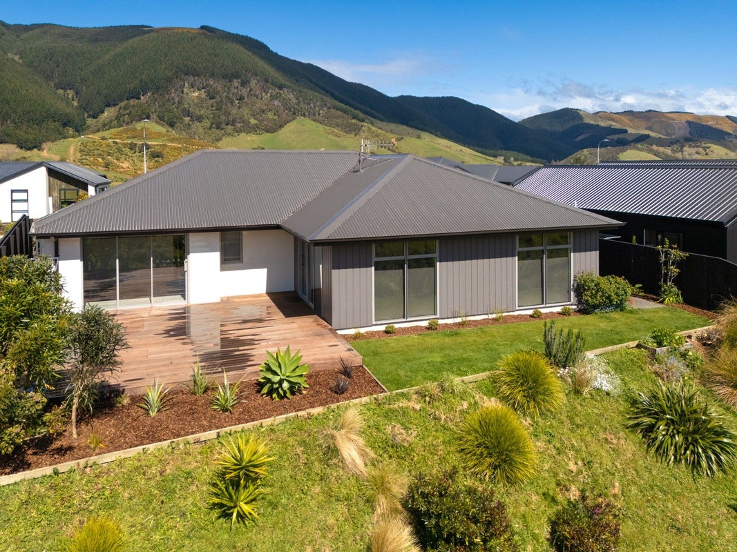 36 Huntaway Close, Stoke, Nelson - Carousel 2