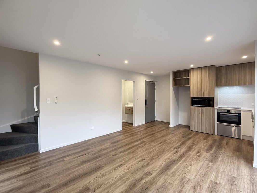 5/43 Churton Crescent, Taita, Lower Hutt - Carousel 2