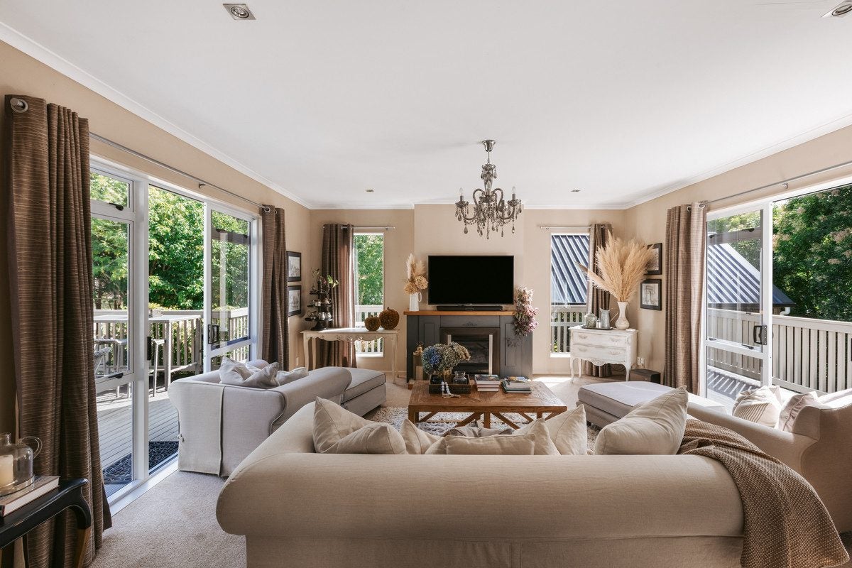 34 Pengary Lane, Pyes Pa, Tauranga - Carousel 1