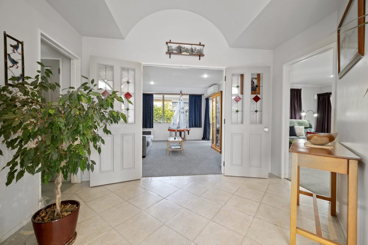 88 Rimuvale Street, Pukehangi, Rotorua - Carousel 1