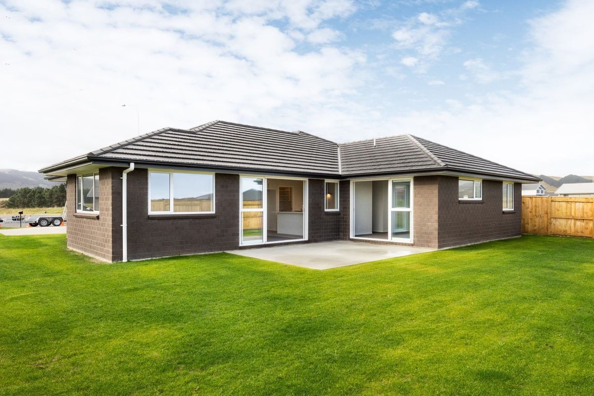 53 Atlantic Drive, Fitzherbert, Palmerston North - Carousel 15