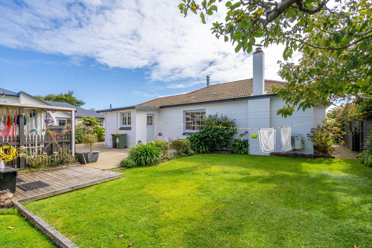 221 Chelmsford Street, Waverley, Invercargill - Carousel 22
