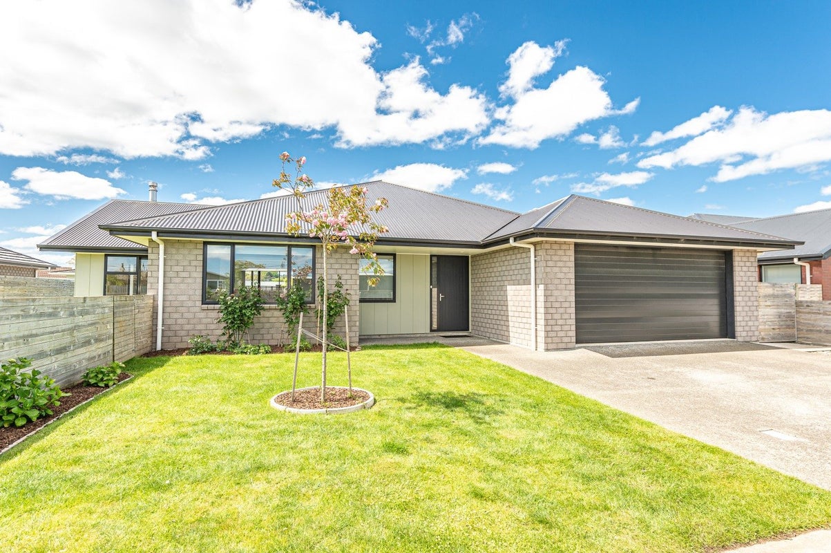 39 Sussex Road, Springvale, Whanganui - Carousel 1