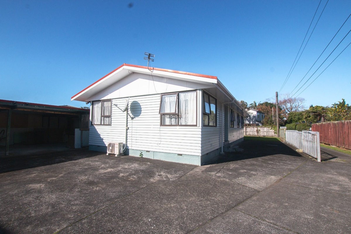 17 Mead Street, Avondale, Auckland - Carousel 21
