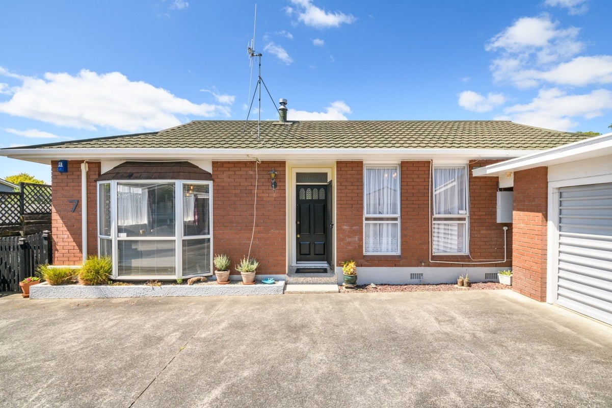 7 Haast Place, Awapuni, Palmerston North - Carousel 15