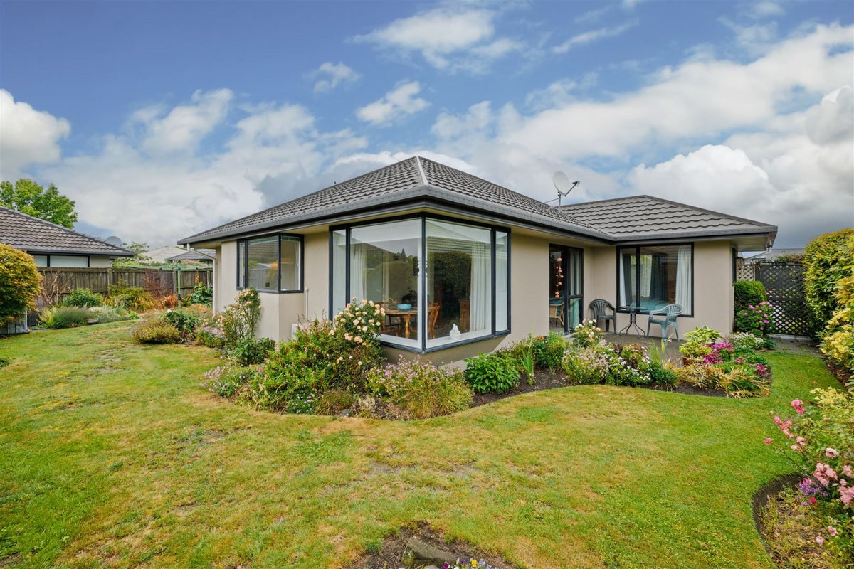 2/19 Bella Rosa Drive, Hei Hei, Christchurch - Carousel 1