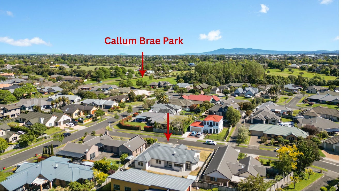 2 Roderick Place, Rototuna, Hamilton - Carousel 1