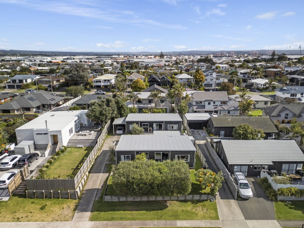 10 Gordon Road, Mount Maunganui, Mount Maunganui - Carousel 2