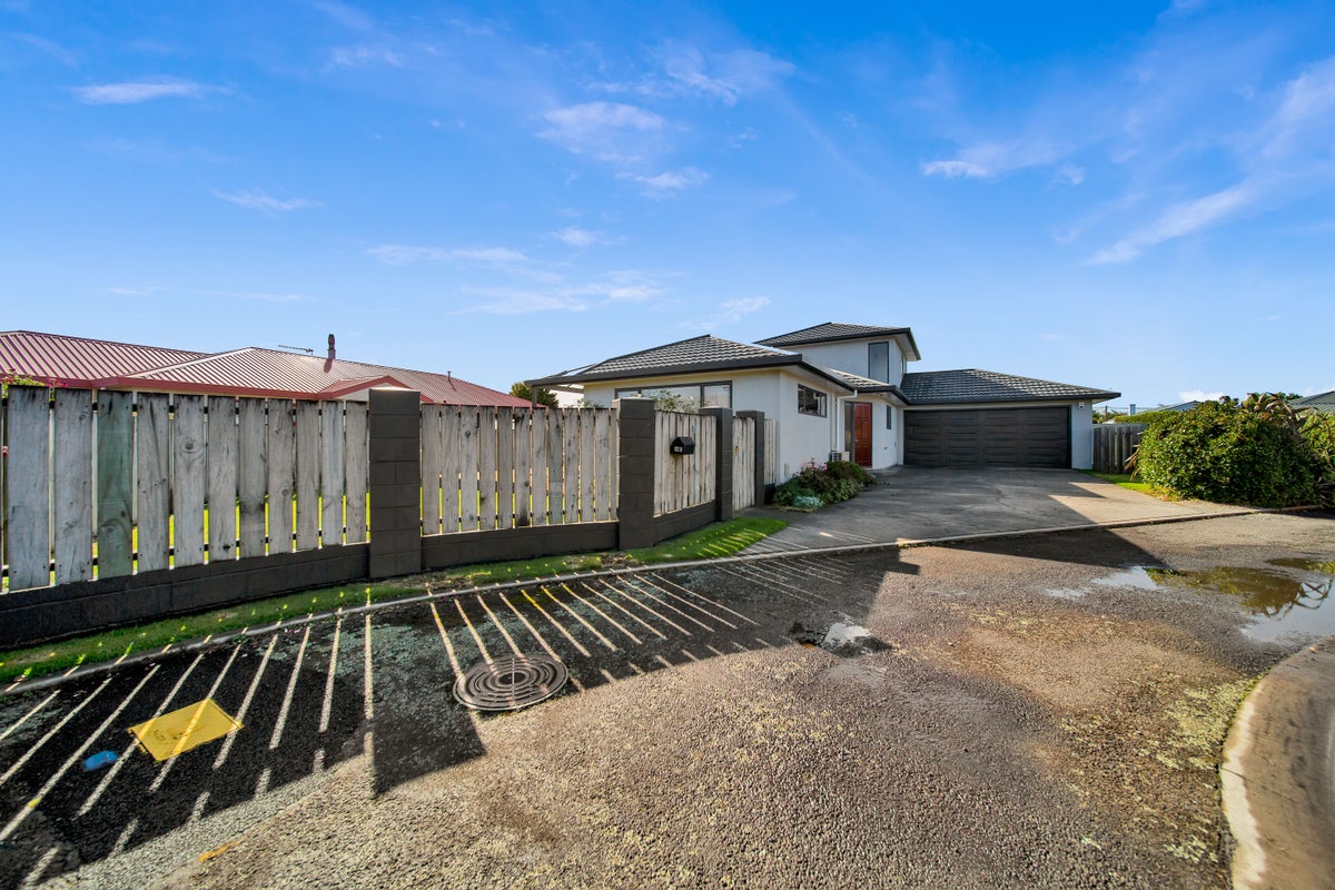 26D Dixon Avenue, Hawera - Carousel 29