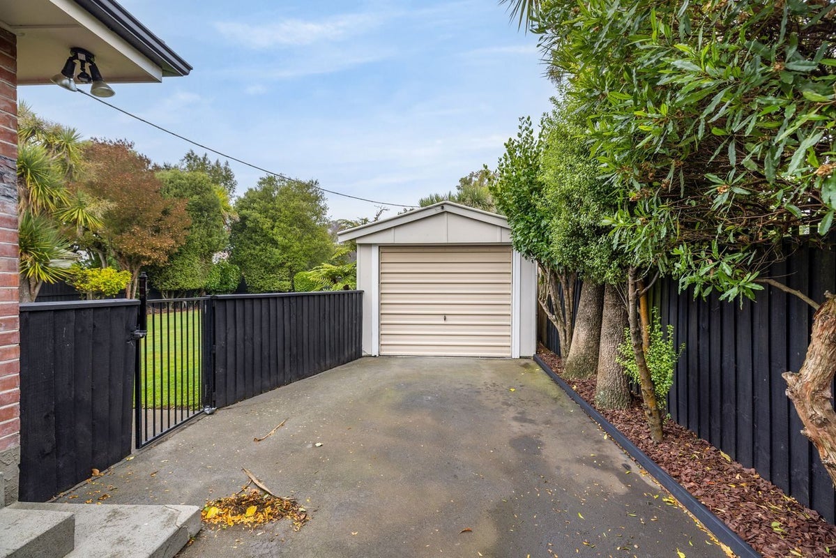 15 Ethne Street, Mairehau, Christchurch - Carousel 12