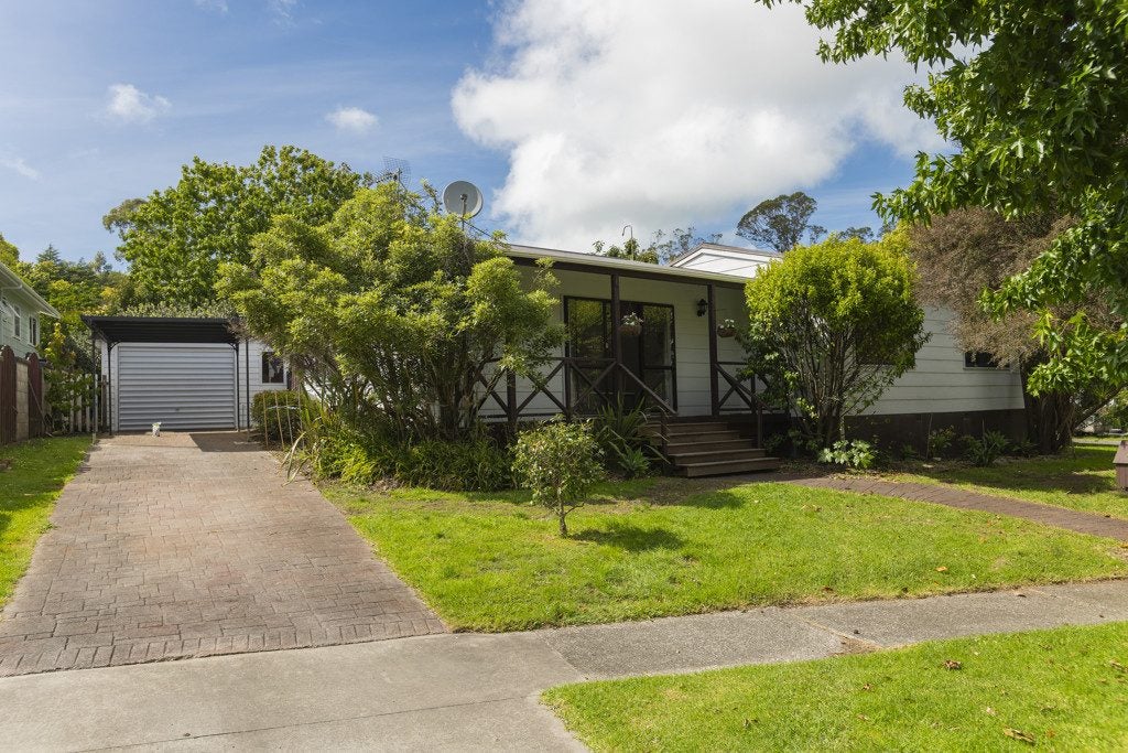 7 Heatherlea Street, Outer Kaiti, Gisborne - Carousel 1