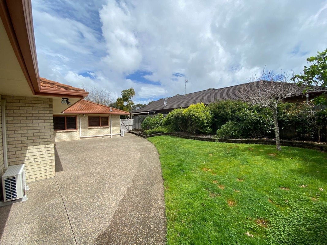 17 Lilybank Crescent, East Tamaki, Auckland - Carousel 18