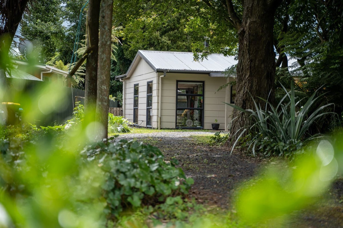 715 Crozier Street, Pirongia, Pirongia - Carousel 1