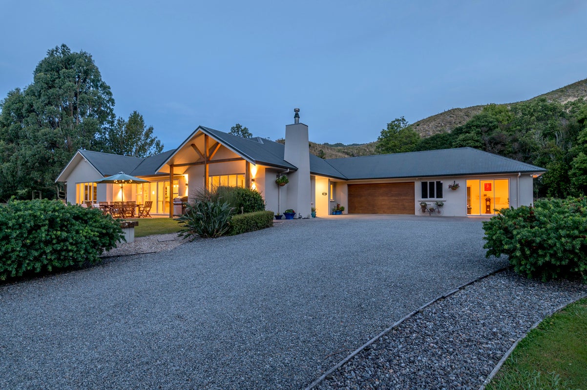 52 Mahaki Road, Nikau Valley, Paraparaumu - Carousel 1