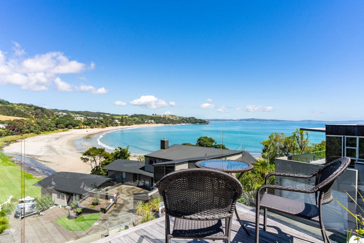22 Highland Lass Place, Langs Beach, Waipu - Carousel 1