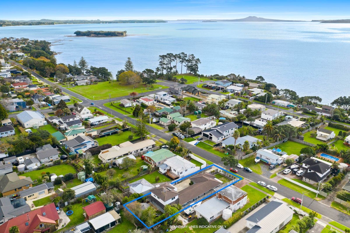 87 First View Avenue, Beachlands, Auckland - Carousel 2