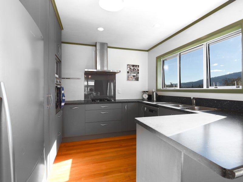 13 Peachgrove Terrace, Hillcrest, Rotorua - Carousel 2