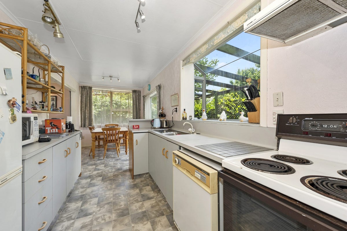 294 Tramway Road, Chartwell, Hamilton - Carousel 2