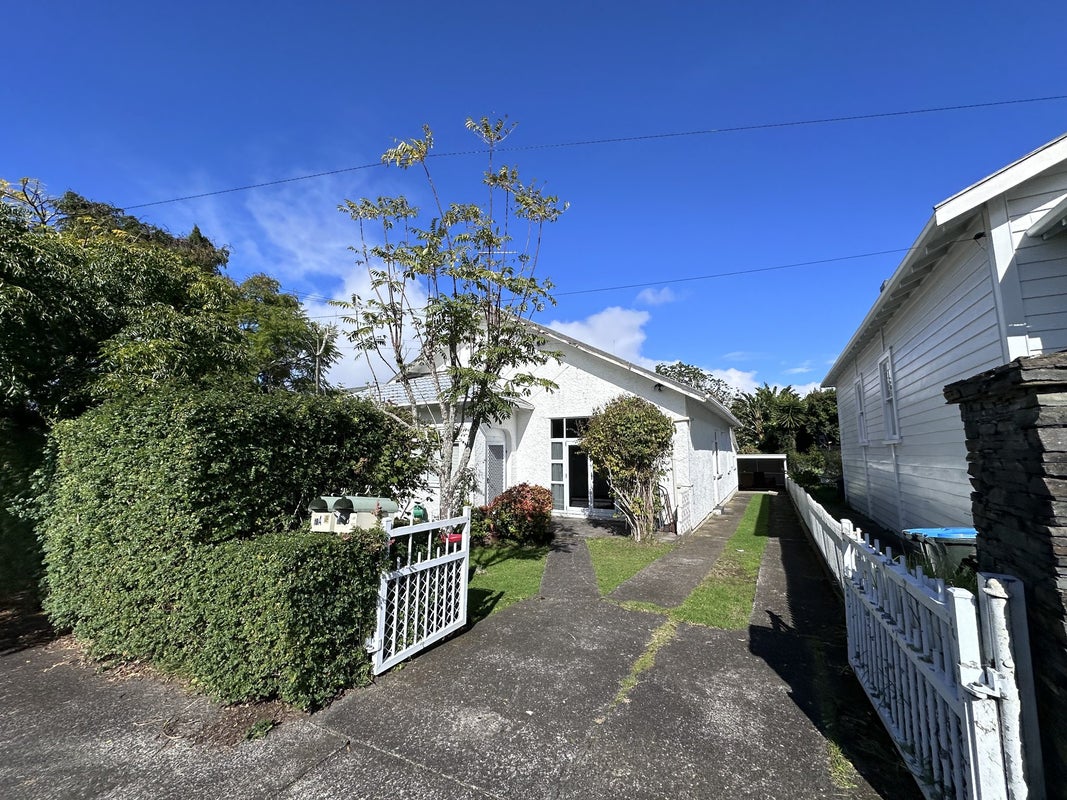 19 Croydon Road, Mount Eden, Auckland - Carousel 1