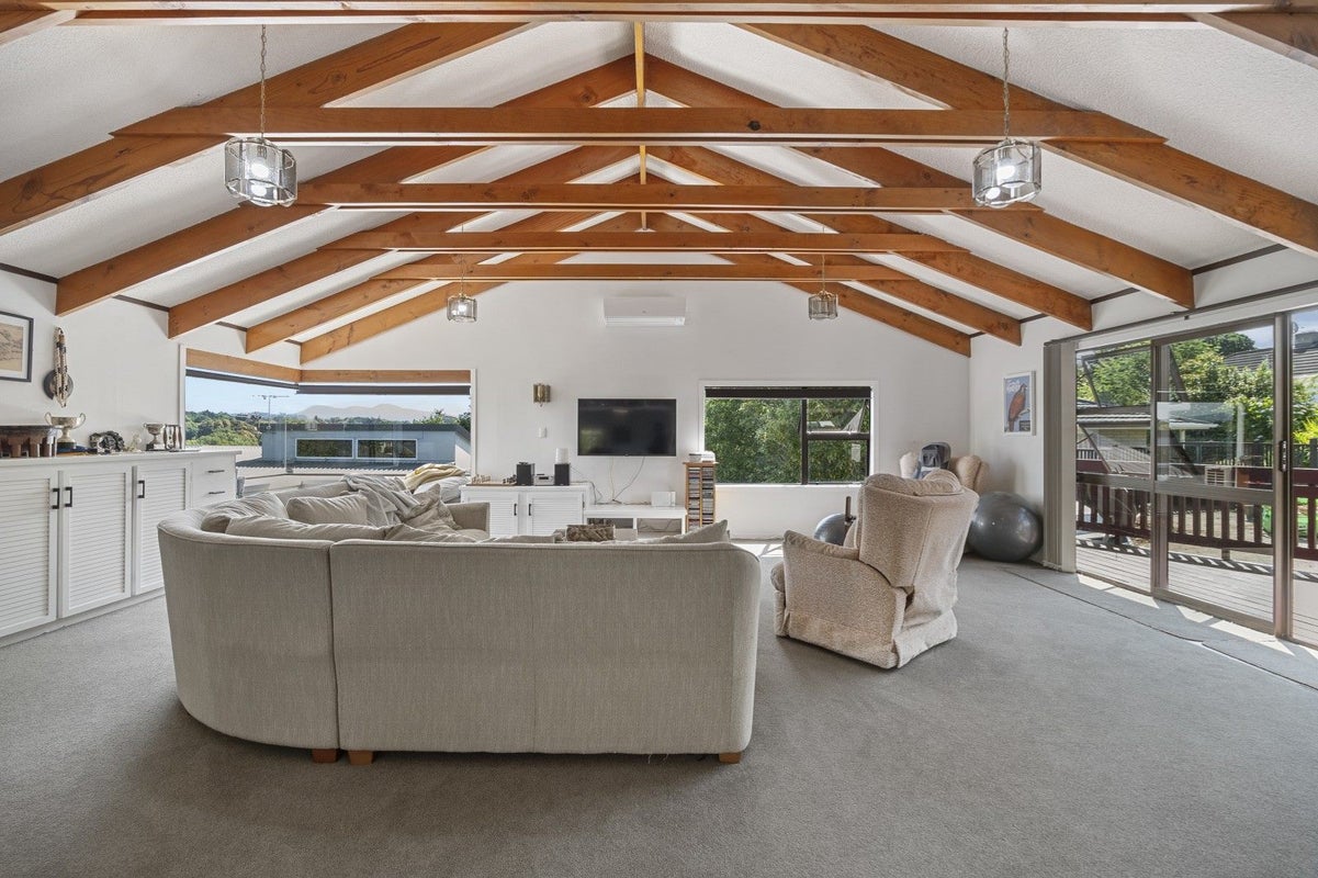 15A Selwyn Street, Lower Vogeltown, New Plymouth - Carousel 1