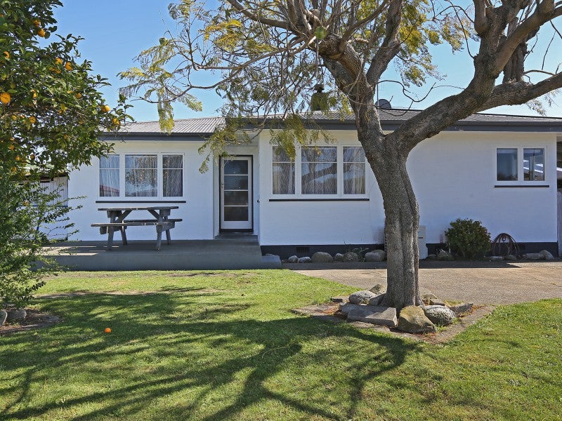 4 Kelvin Road, Maraenui, Napier - Carousel 1