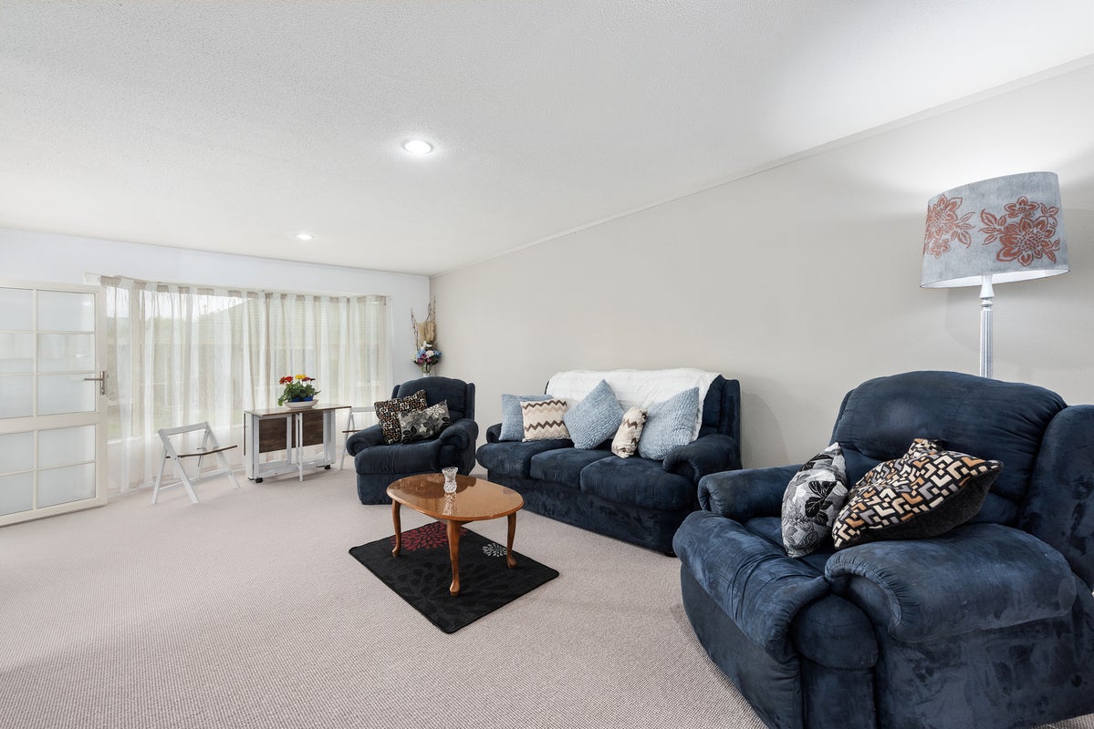 42/17 JOHN ST, TRENTHAM, UPPER HUTT - Carousel 2
