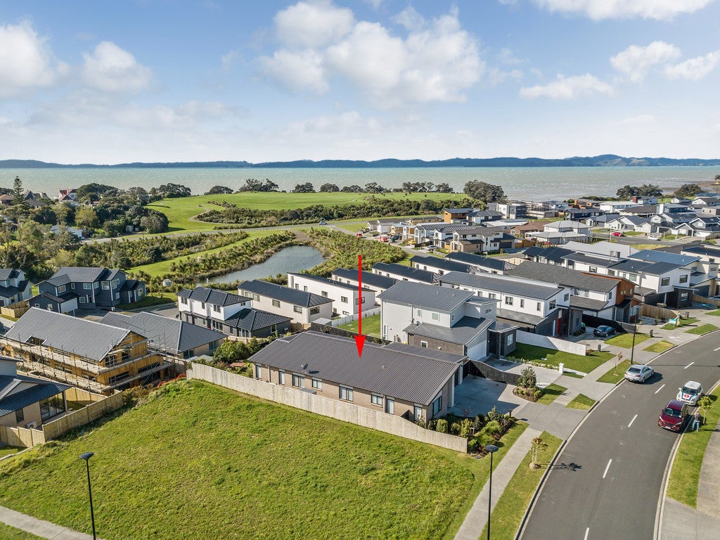 78 Intrepid Crescent, Beachlands, Auckland - Carousel 2