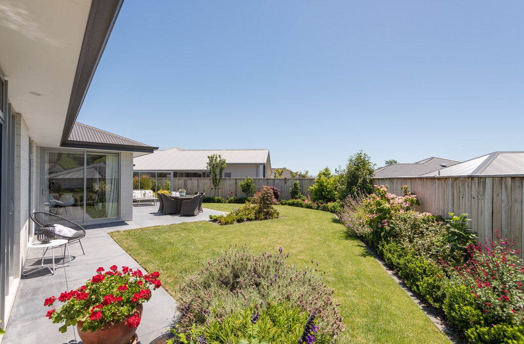 11 Boysenberry Grove, Richmond, Richmond - Carousel 22