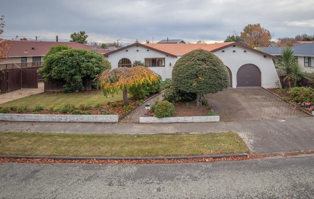 74 Glenmore Avenue, Casebrook, Christchurch - Carousel 1