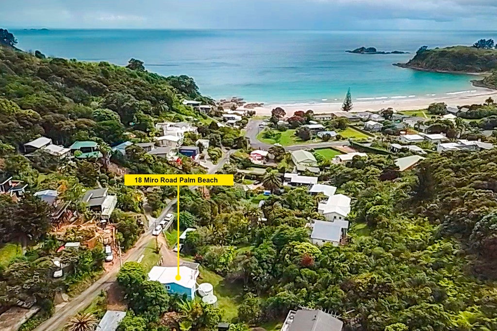18 Miro Road, Palm Beach, Waiheke Island - Carousel 2