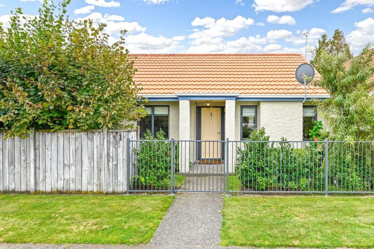 1/1004 Waipuna Street, Mahora, Hastings - Carousel 1