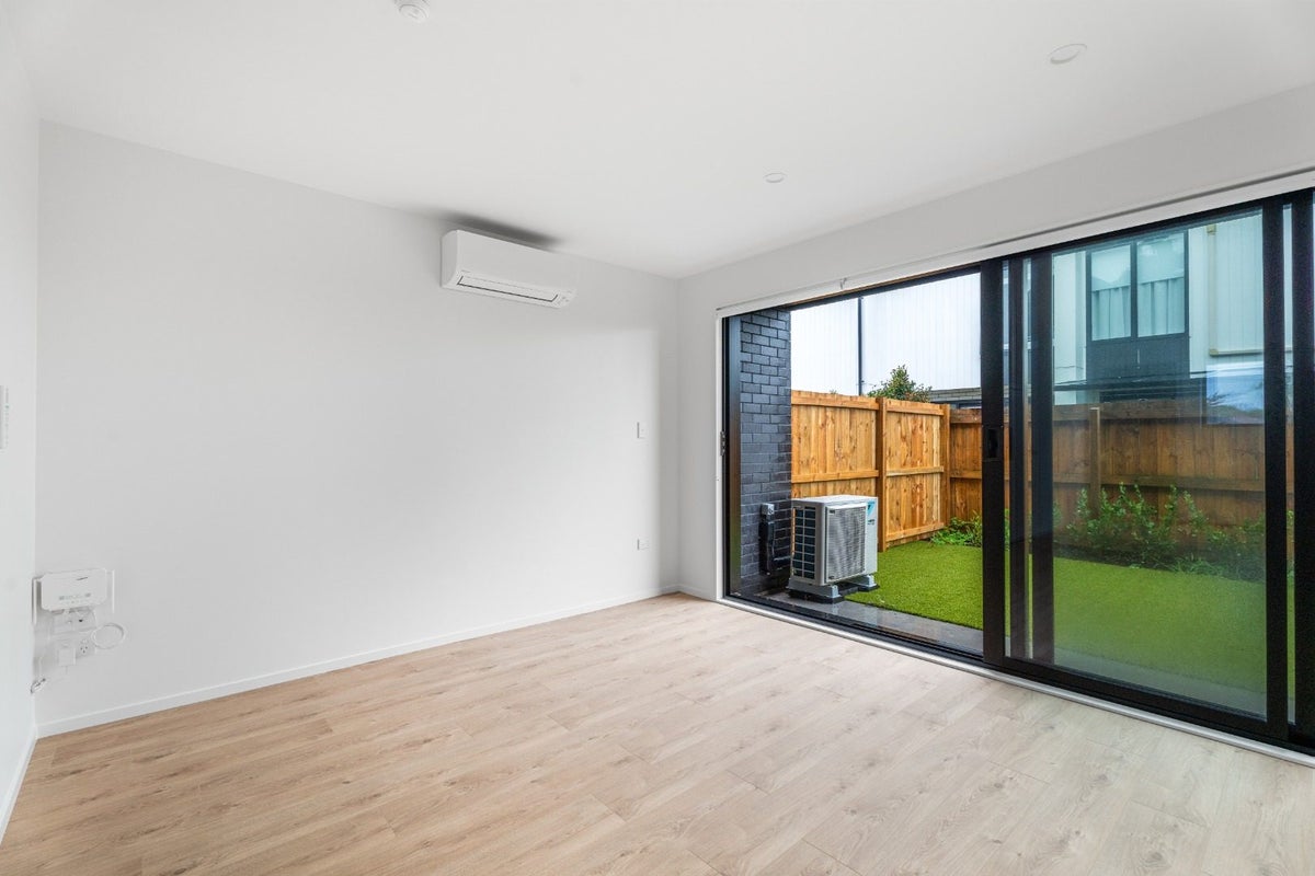 5/31 Convoy Lane, Otahuhu, Auckland - Carousel 2