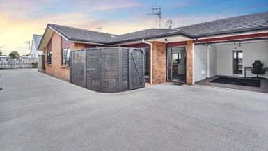 57C Campbell Street, Frankton, Hamilton - Carousel 1