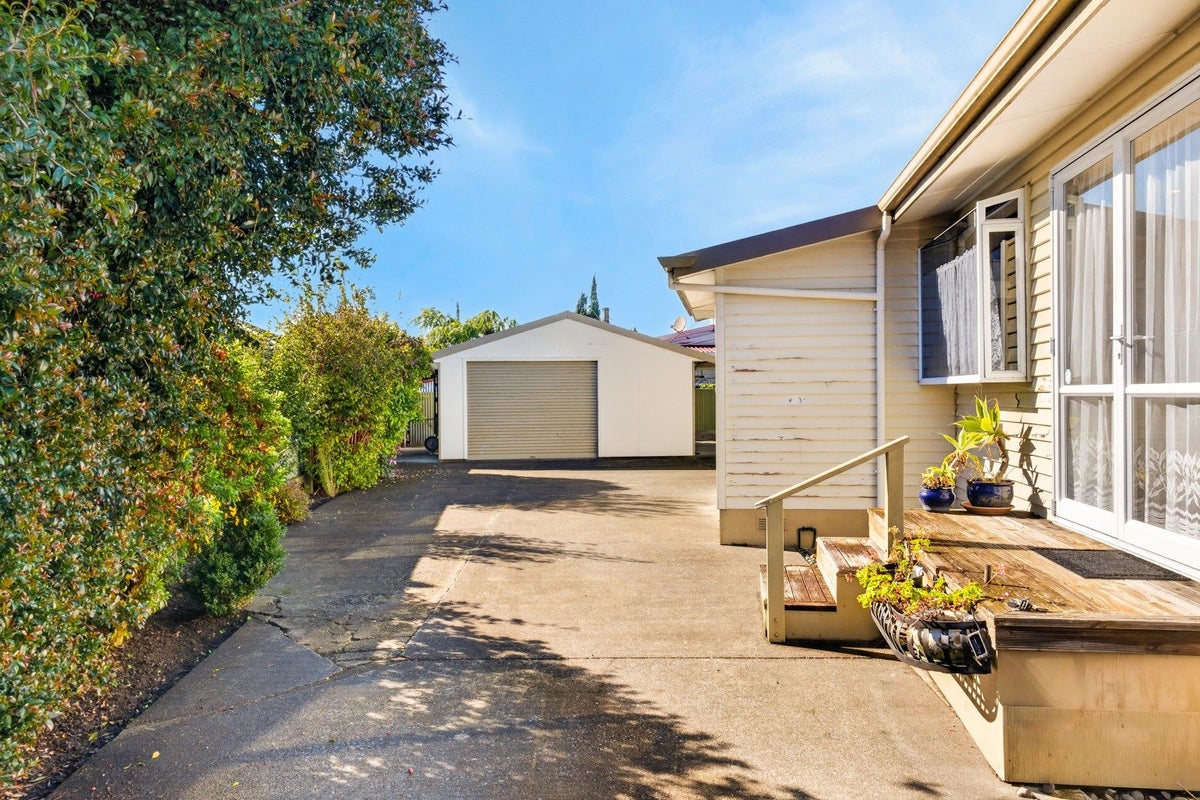 7 Windsor Terrace, Taradale, Napier - Carousel 12