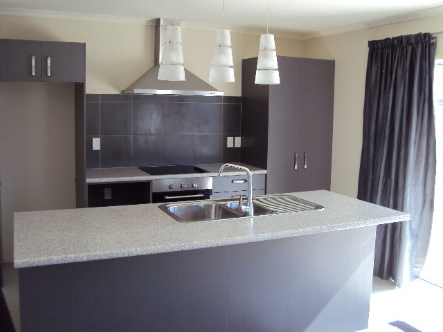 20 Piwakawaka Court, Rototuna North, Hamilton - Carousel 2