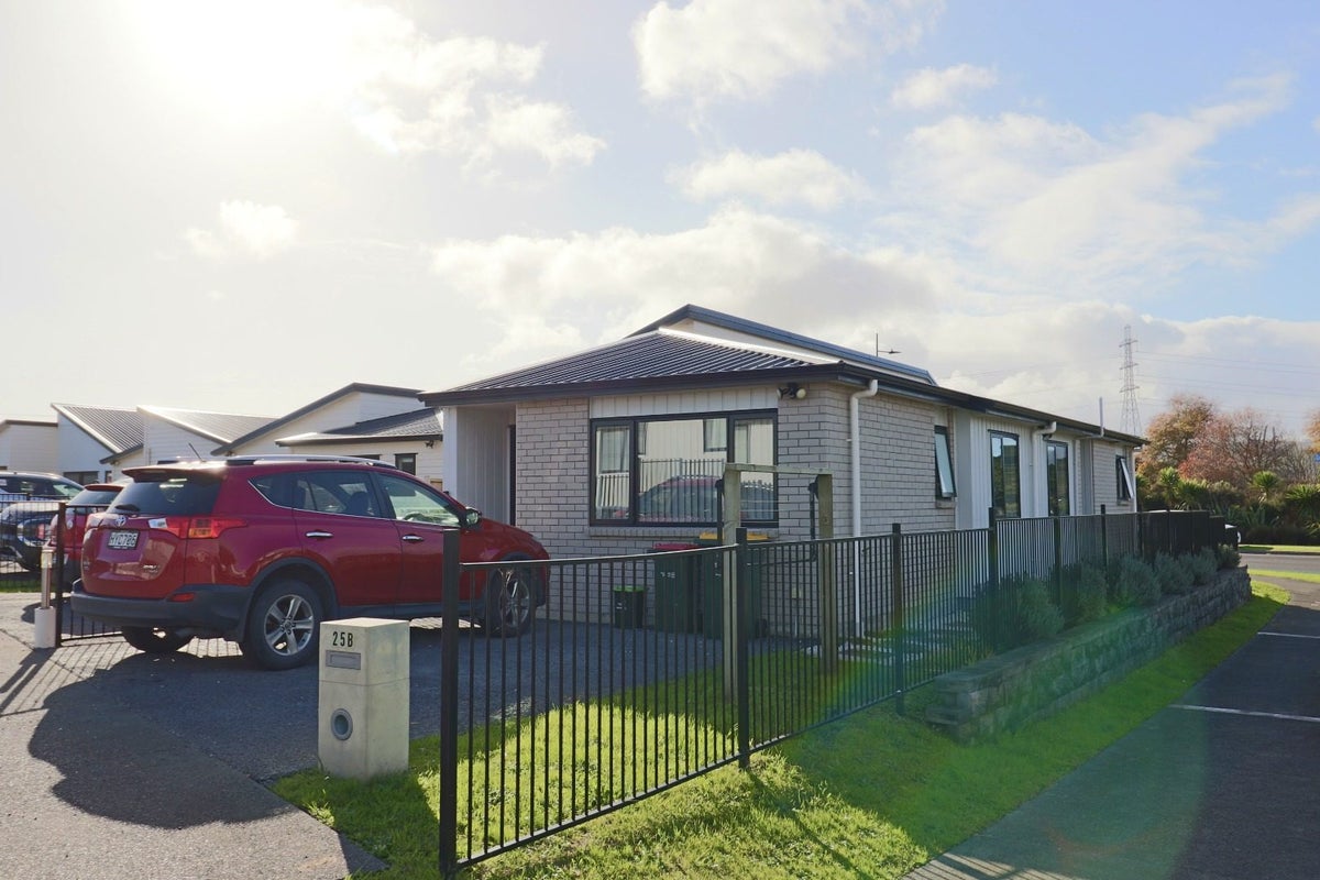 25B Tributary Parade, Karaka, Papakura - Carousel 1