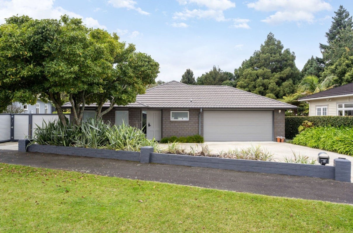 14 Masons Avenue, Hamilton East, Hamilton - Carousel 25
