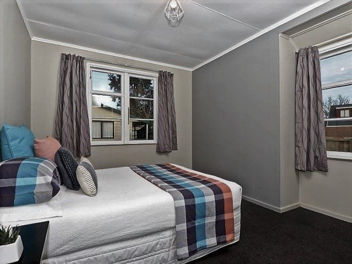 5 Clarkin Road, Fairfield, Hamilton - Carousel 2