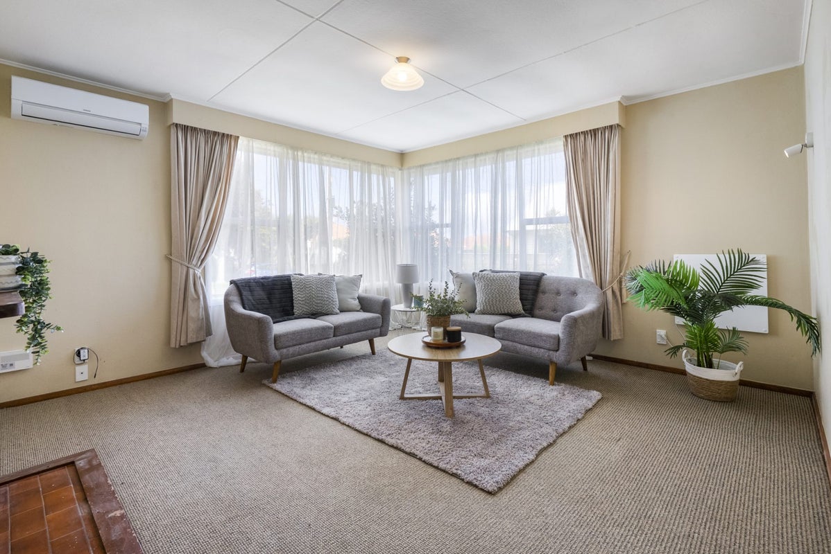 55 Lismore Street, Merrilands, New Plymouth - Carousel 2