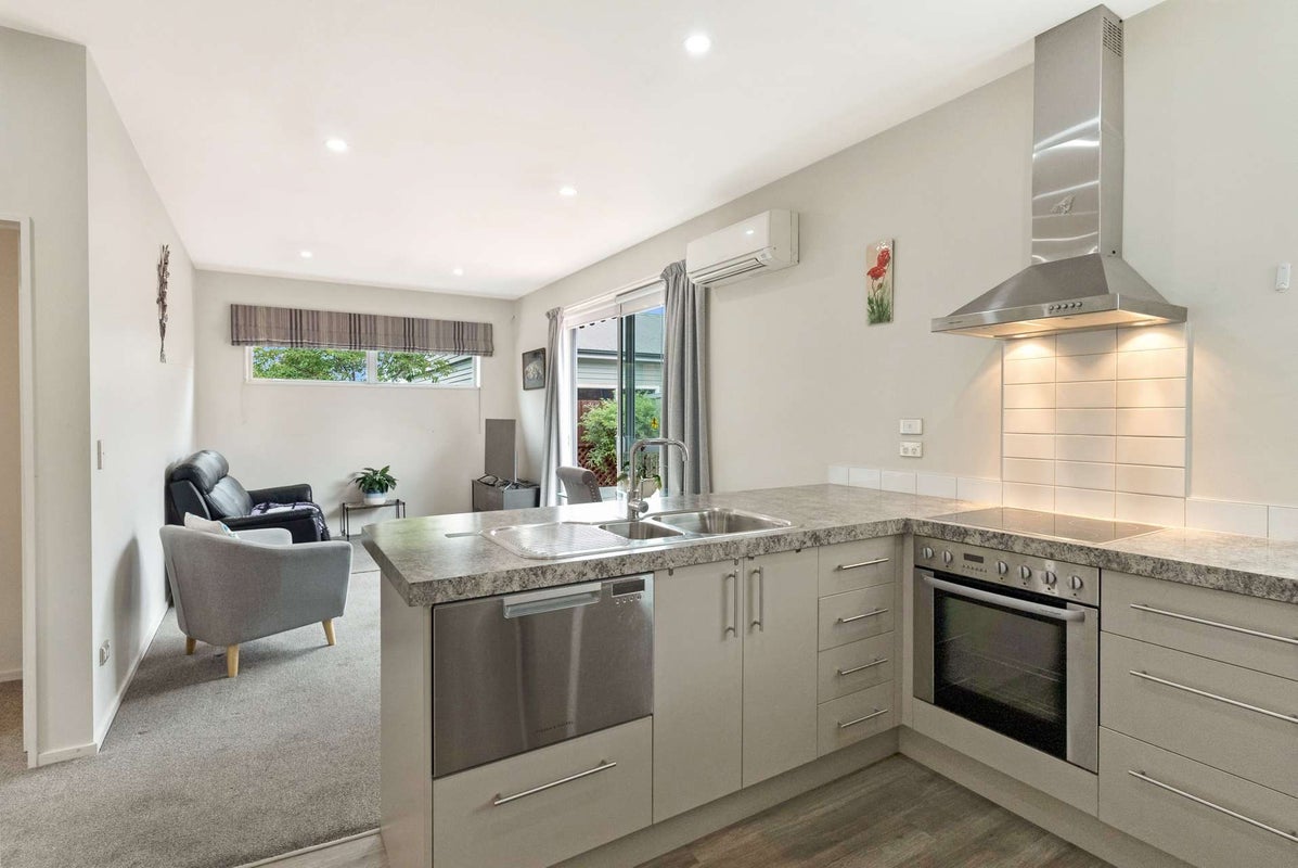 3/98 Warrington Street, Mairehau, Christchurch - Carousel 1