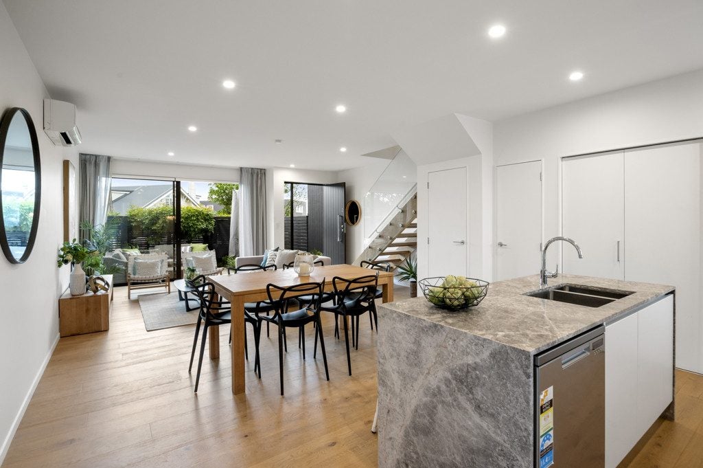 54C Selwyn Avenue, Mission Bay, Auckland - Carousel 1