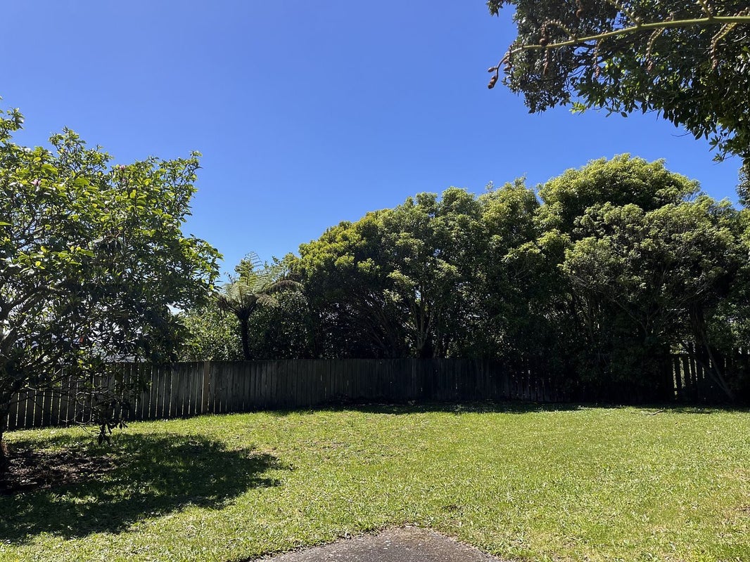 32 Hollies Crescent, Johnsonville, Wellington - Carousel 15