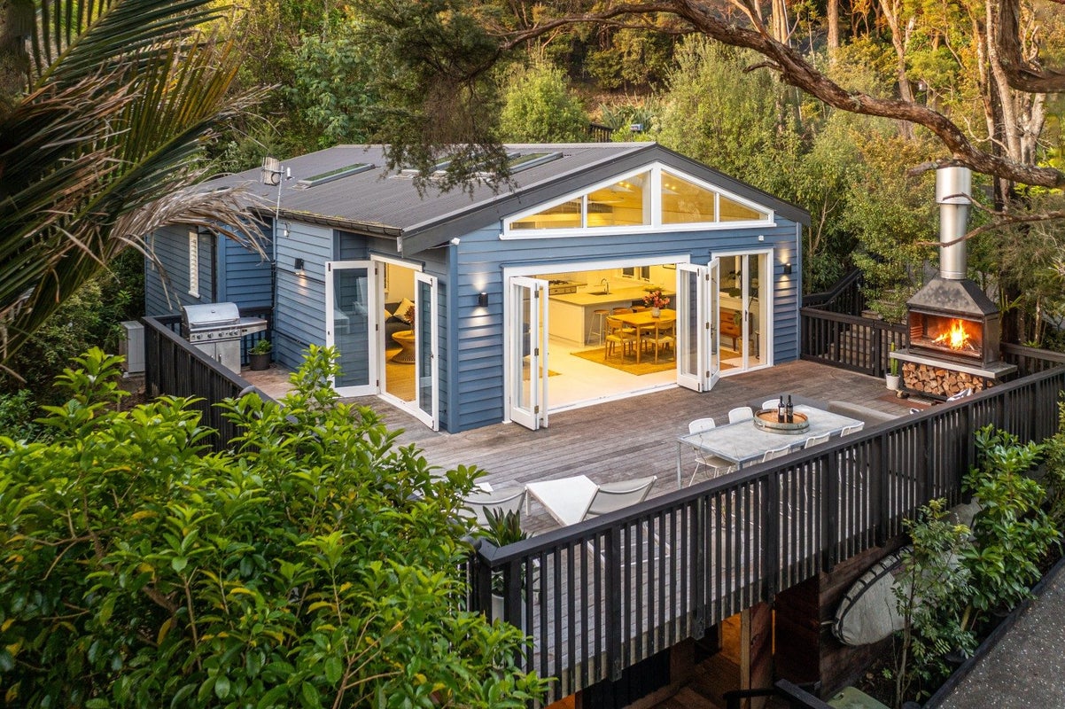 96 Waiheke Road, Waiheke Island, Waiheke Island - Carousel 1