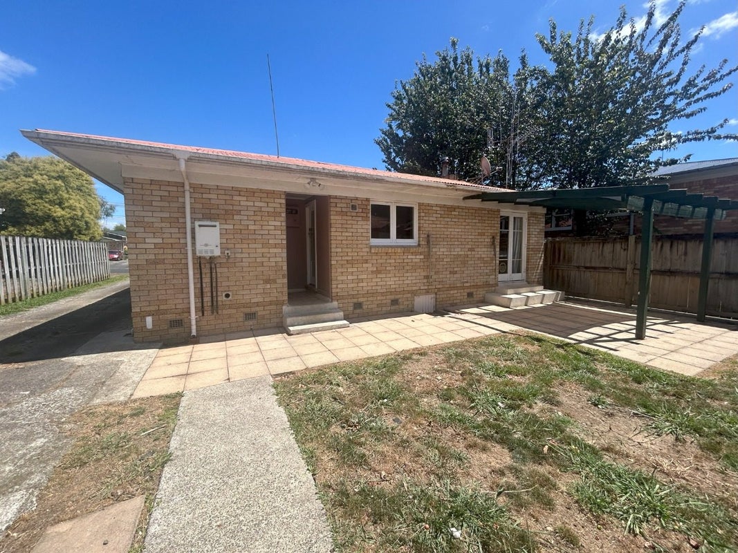 26 Helena Road, Hillcrest, Hamilton - Carousel 2