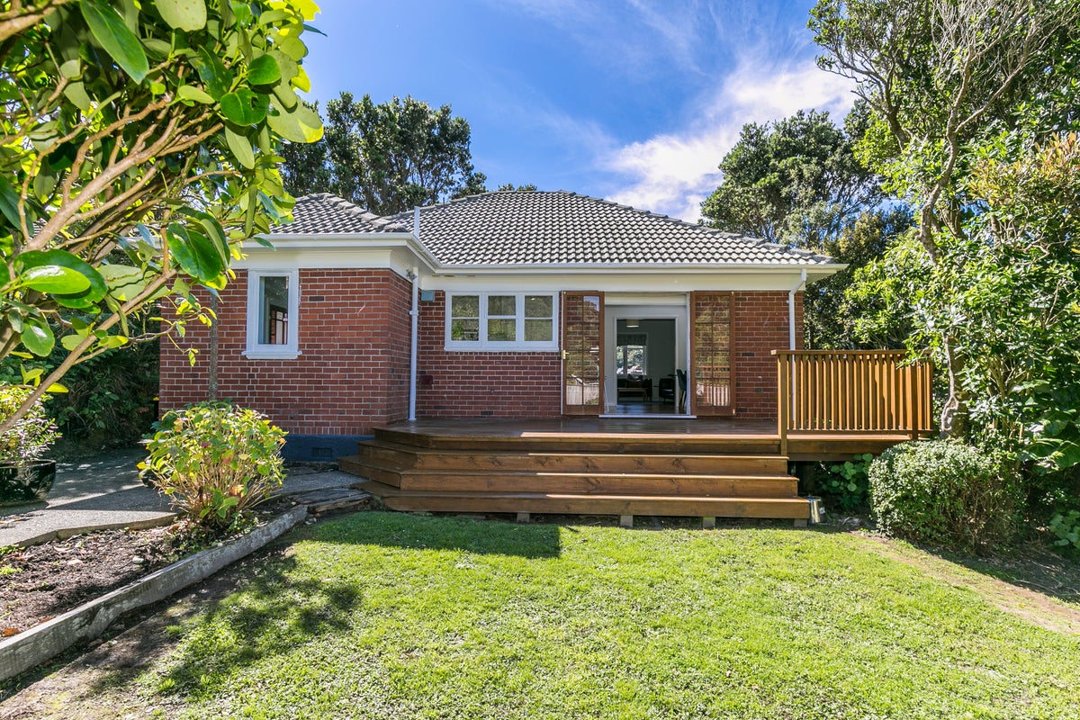 23 Karamu Street, Ngaio, Wellington - Carousel 1