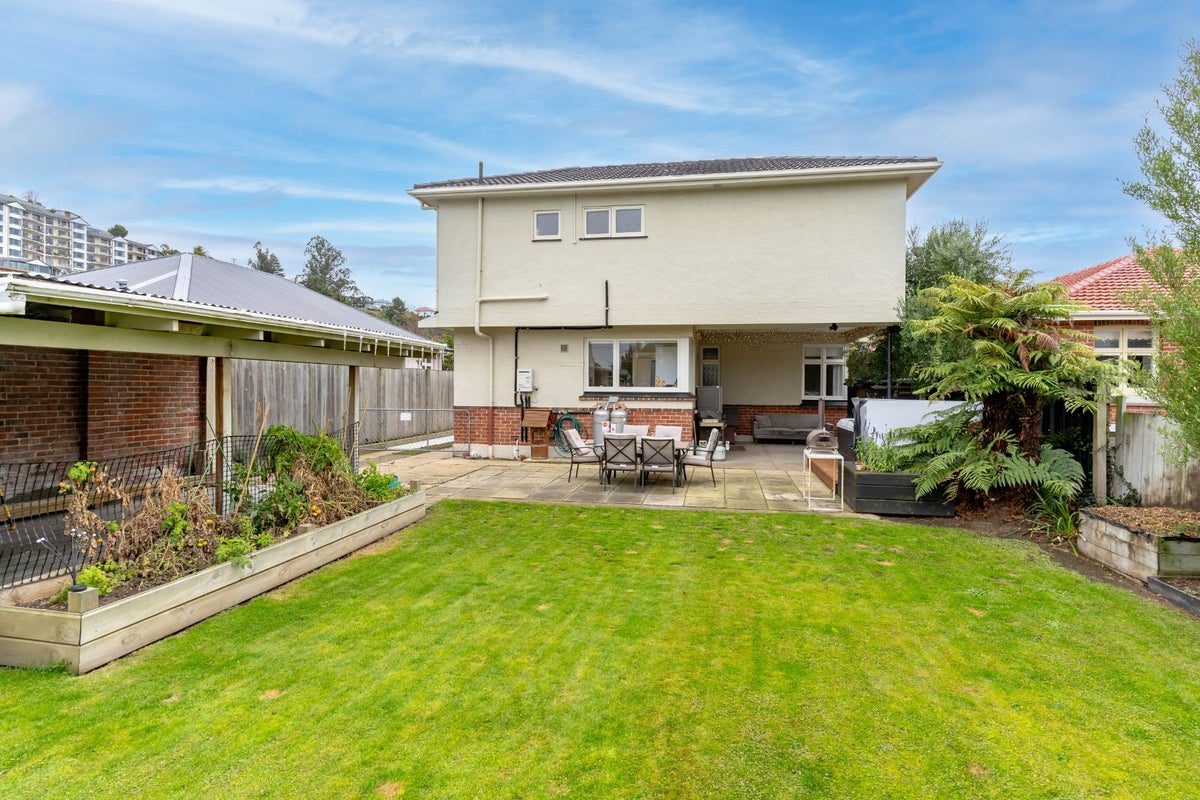 16 Wycolla Avenue, Saint Clair, Dunedin - Carousel 18