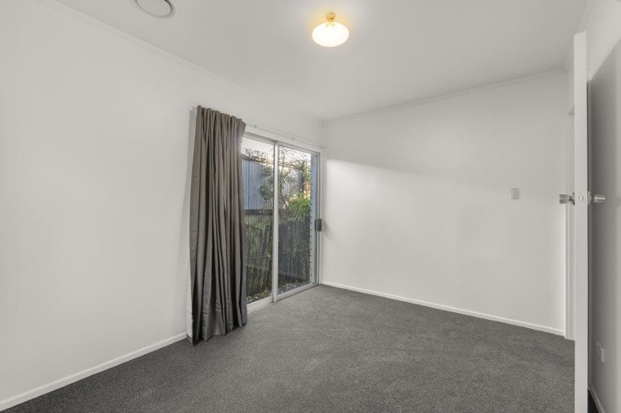 385E Devon Street West, Lynmouth, New Plymouth - Carousel 10