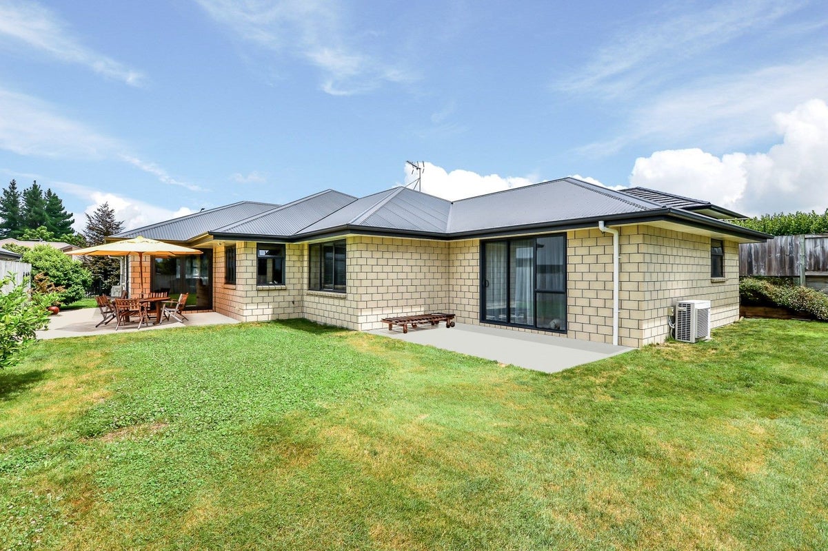 12 Carlingford Rise, Dinsdale, Hamilton - Carousel 2