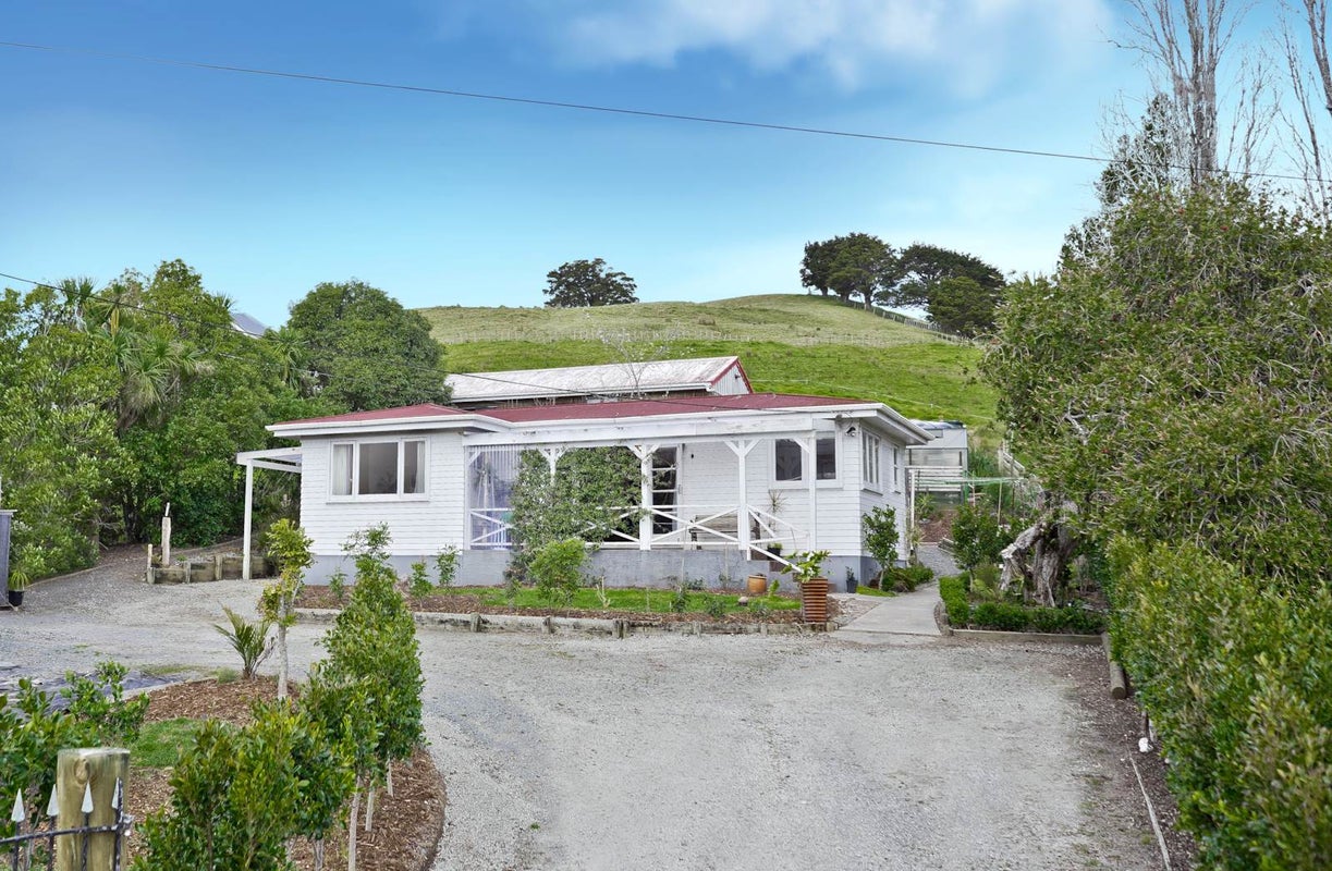 75 Puhoi Road, Puhoi, Warkworth - Carousel 1