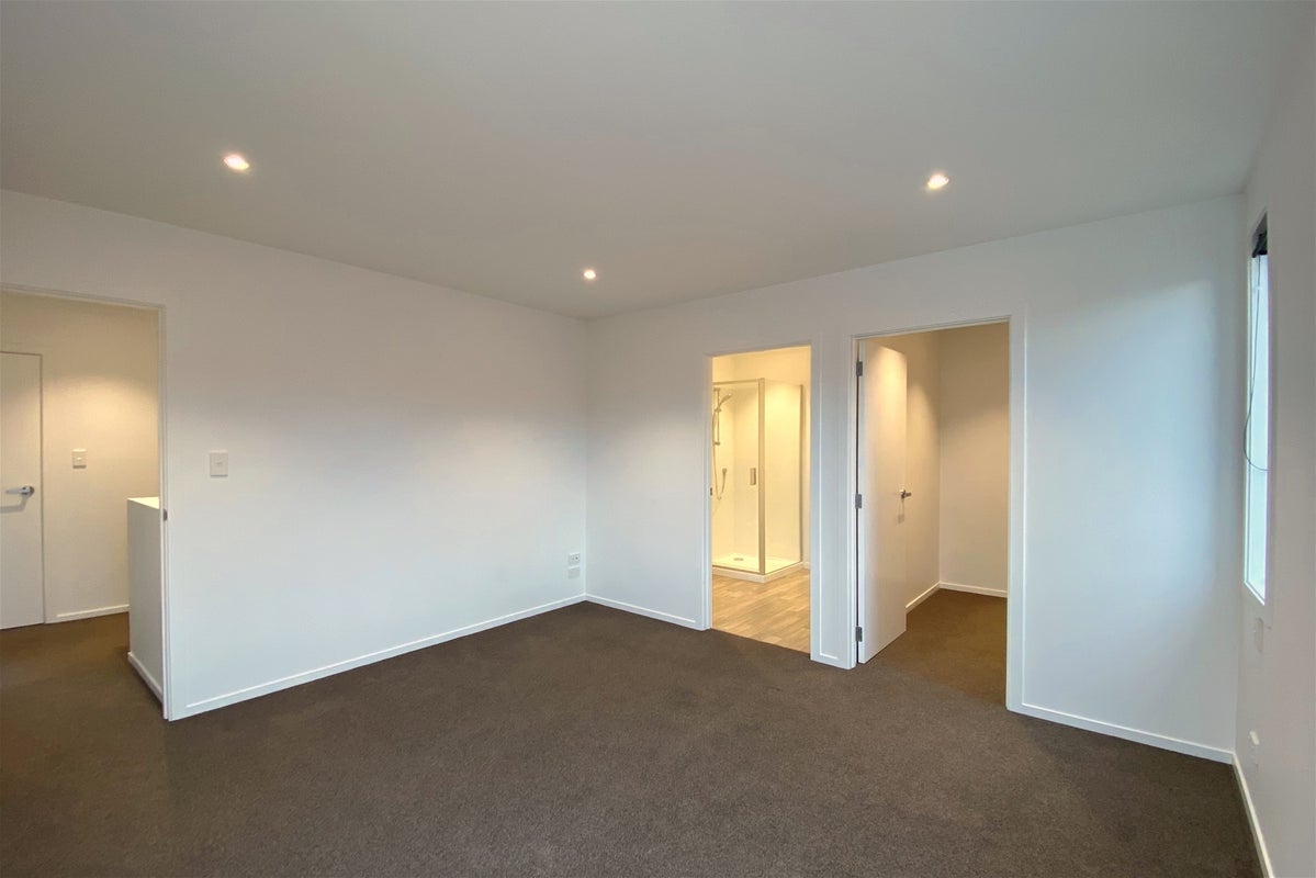 37B Tawhiri Road, One Tree Hill, Auckland - Carousel 6